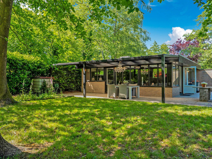 Others 5, Upscale Bungalow in Lanaken With Private Garden, Limburg