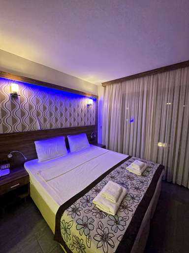 Bedroom 2, Dolphin Apart & Hotel, Ortaca