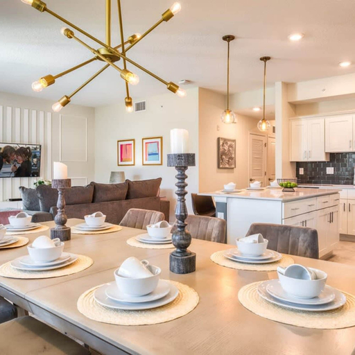 Room 2, Urban Elegance - Modern Retreat, Osceola