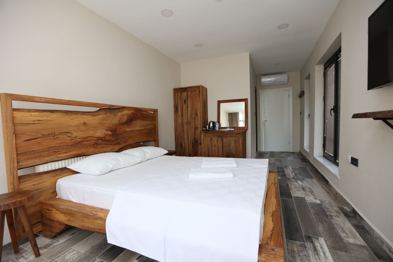 Bedroom 4, Maşukiye Otel, Kartepe