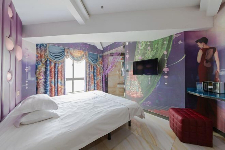 Bedroom 25