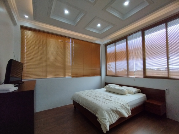 Bedroom 23