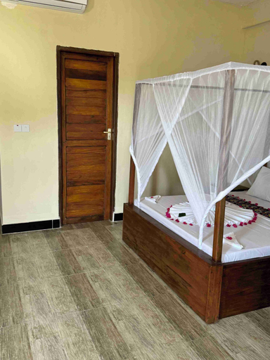 Bedroom 3, VILLA PEACE AND COLOR, Kaskazini 'A'