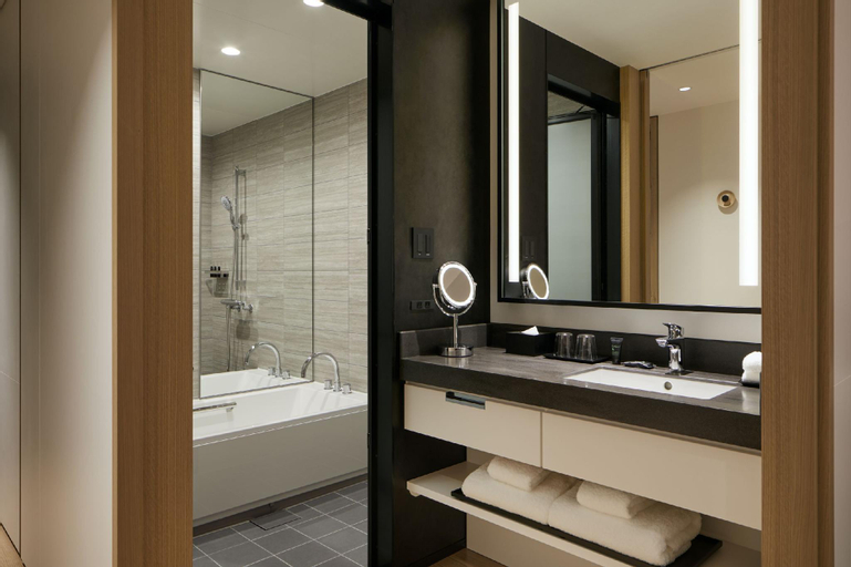 Bathroom 4