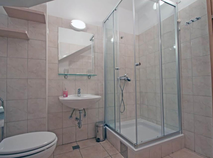 Bathroom 4, Beachfront Apartments Tamarix, Posedarje