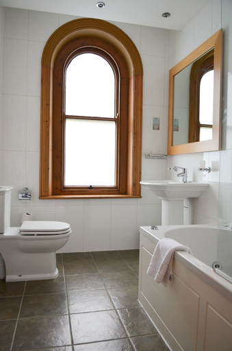 Bathroom 4, Regent Hotel, Doncaster