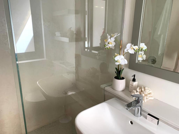Bathroom 3, Anchor S Rest, Overberg
