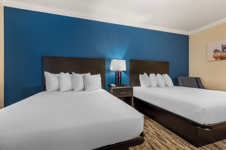 Bedroom 4, Best Western Dinosaur Valley Inn & Suites, Somervell