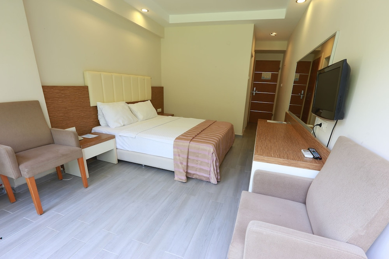 Bedroom 3, Balcova Thermal Hotel, Balçova