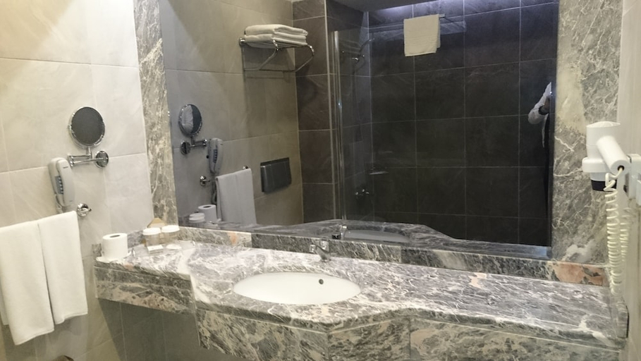 Bathroom 4, FUN and SUN Club Saphire, Kemer