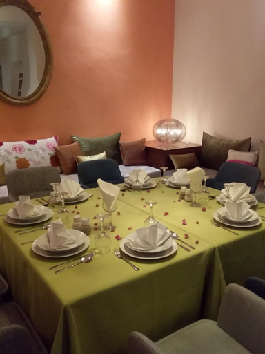 Food & Drinks 5, Le relais des sables, Tata