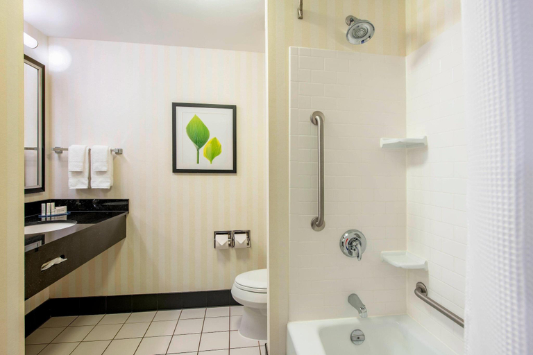 Bathroom 4, Fairfield Inn & Suites Winnipeg, Division No. 11