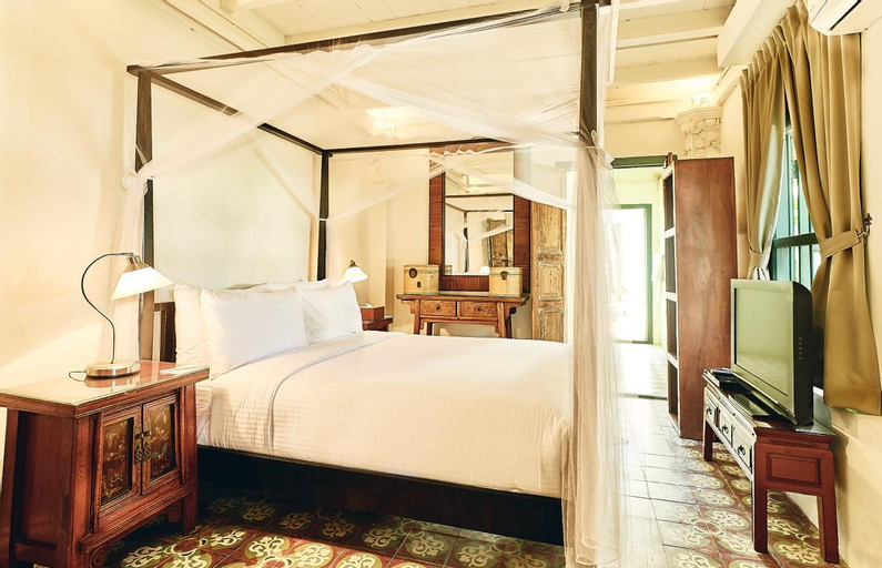 Bedroom 14