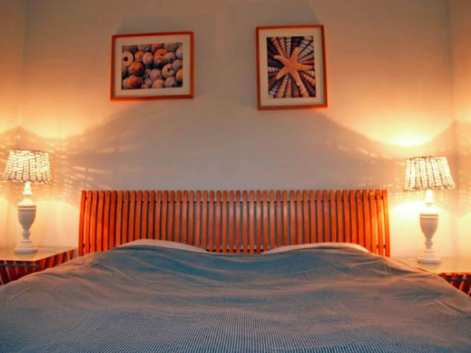 Bedroom 5, Holiday Home in Egmond Near the Beach, Bergen