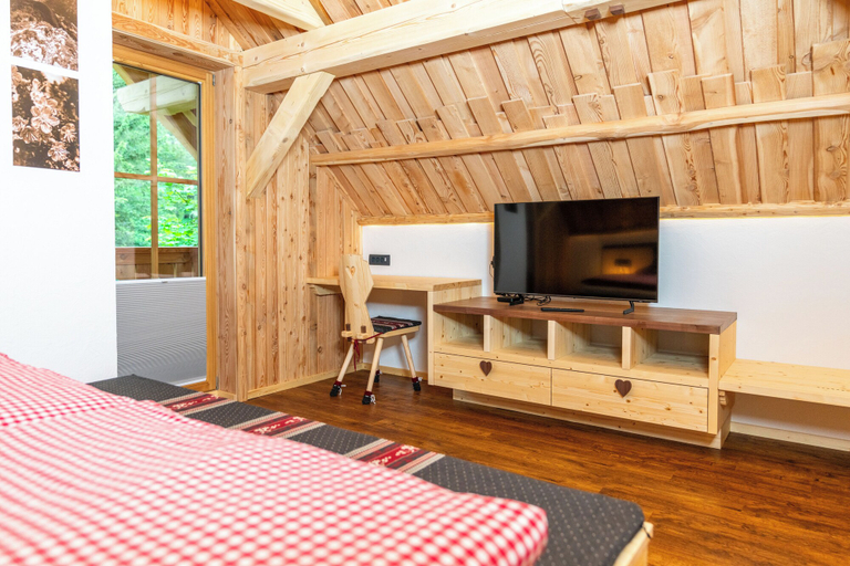 Bedroom 2, ALPIK Chalets - Bohinj, Bohinj