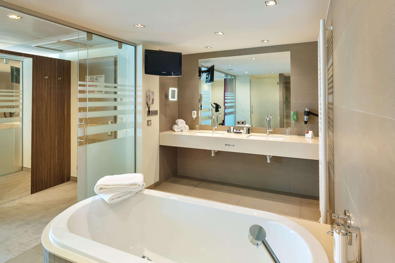Bathroom 4