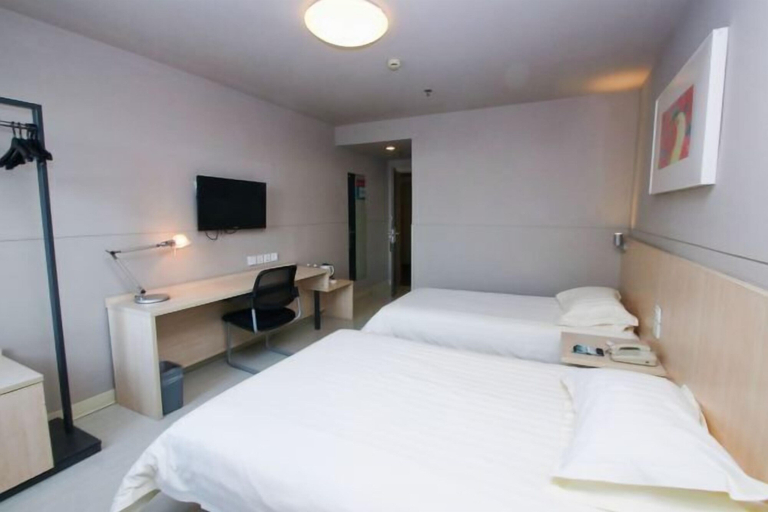 Bedroom 3, Jinjiang Inn Fuyang Yingshang Road, Fuyang