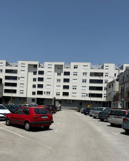 Stan na dan Viktor-Lukavica, Istočno Sarajevo
