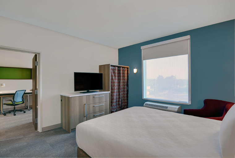 Bedroom 14