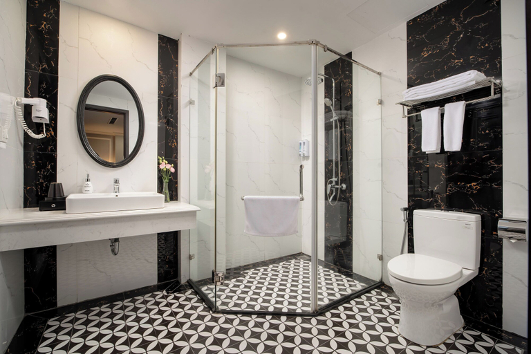 Bathroom 5, Amara Hanoi Hotel, Hoàn Kiếm