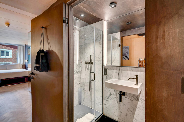 Bathroom 3, Stow Away Waterloo, London