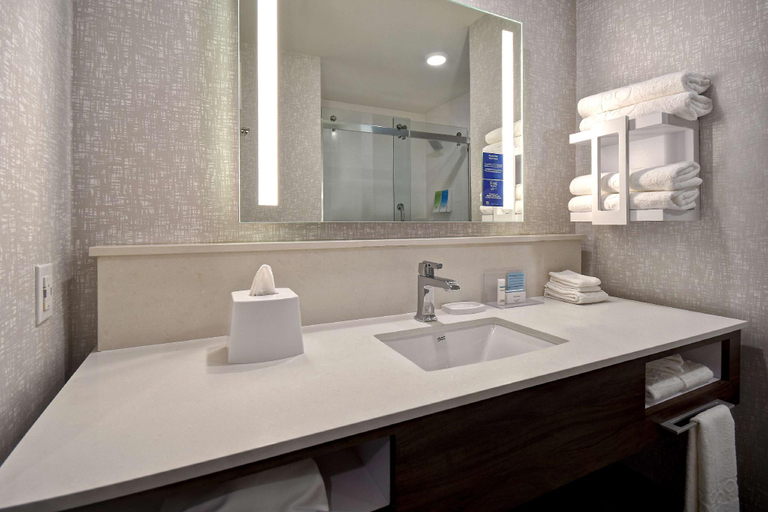 Bathroom 7