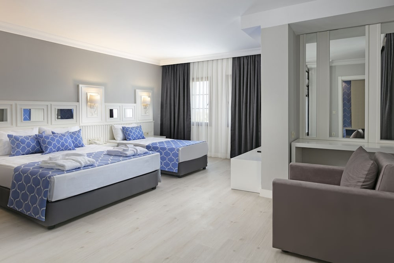 Bedroom 3, Selectum Colours Side, Manavgat