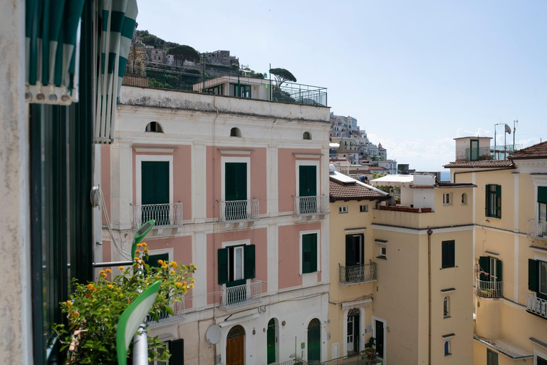 Exterior & Views 1, Amalfi Old Square room & apartments , 73 steps from the street, Salerno