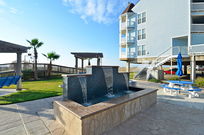 Exterior & Views 2, Seascape 1104 in Galveston, Galveston