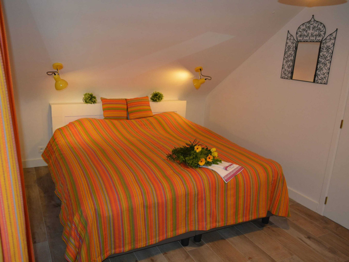 Bedroom 2, Villa in Belgium With Private Pool & Garden, Namur