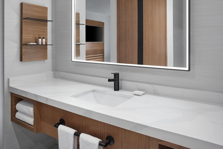 Bathroom 5, Edward Hotel Markham, York