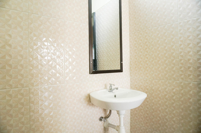 Bathroom 3