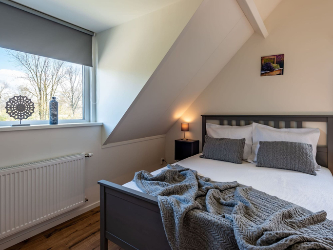 Bedroom 2, Detached new 10-person Villa in Holiday Park, Noord-Beveland