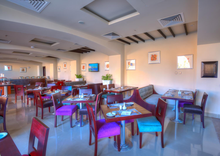 Food & Drinks 3, Porto El Jabal Hotel, 'Ataqah