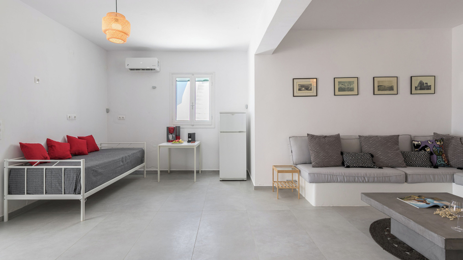 Living area 2, Cyclades Whisper, South Aegean