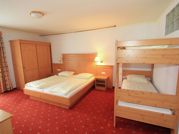 Bedroom 3, Apartment Stumm near Zillertal Ski Slopes, Schwaz