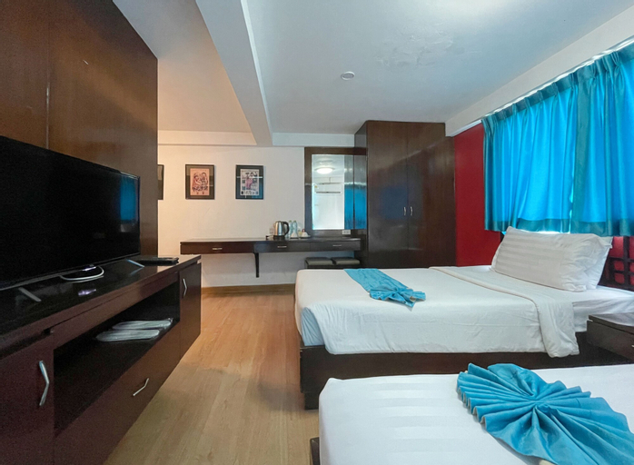 Bedroom 12
