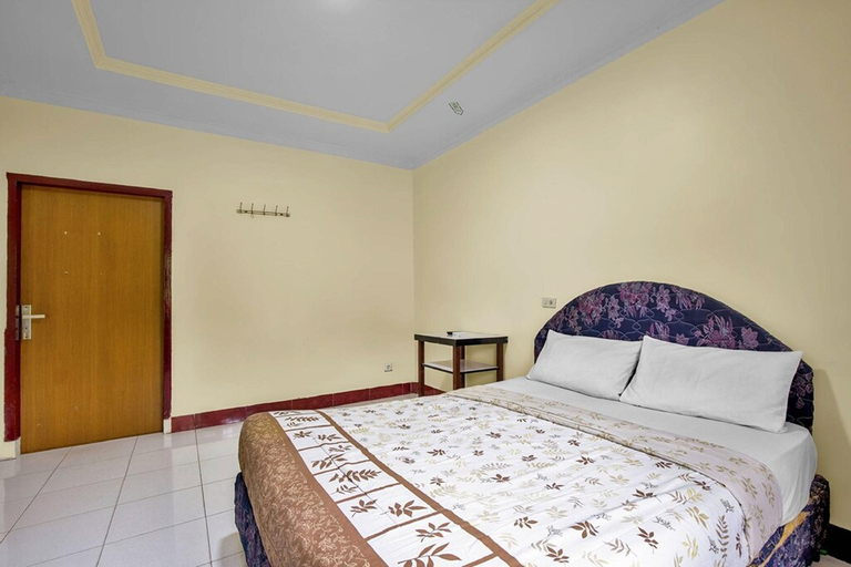 Bedroom 25