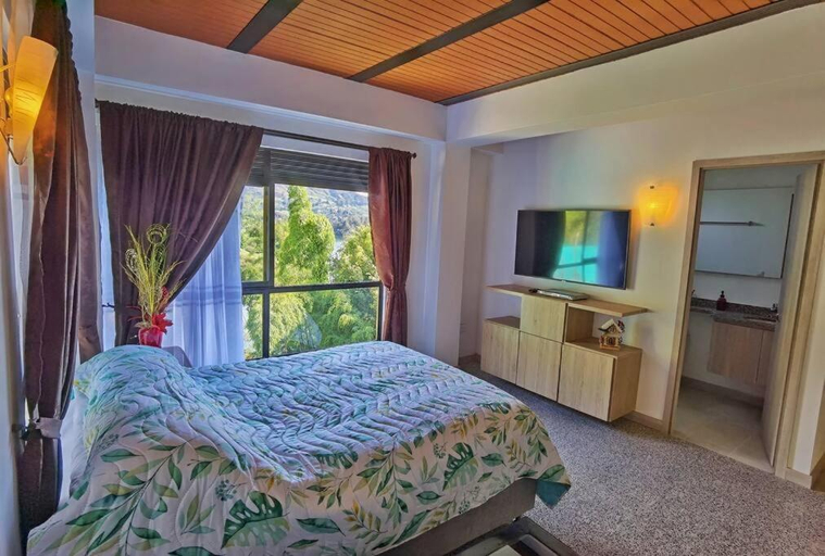 Bedroom 2, Descanso Bajo La Piedra Del Penol, Guatapé