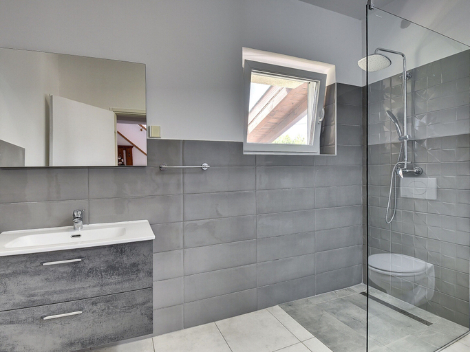 Bathroom 5, Holiday Home in Ližnjan with Pool near Beach, Ližnjan
