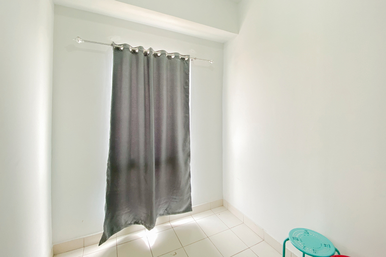 Others 5, Simply Look 1BR with Extra Room Patraland Urbano Apartment By Travelio, Bekasi