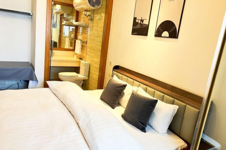 Bedroom 11