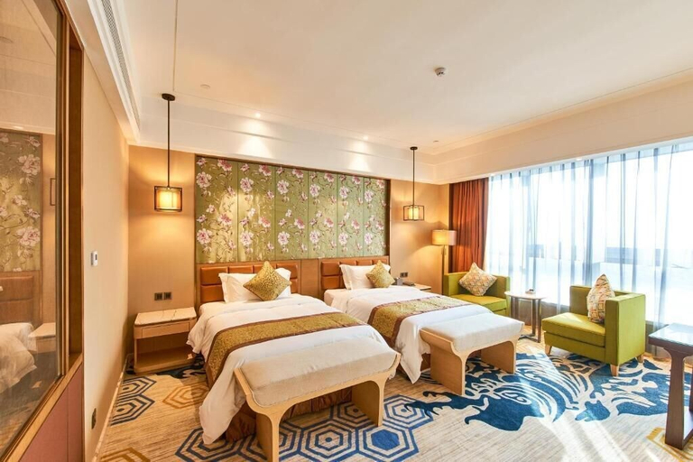 Bedroom 2, Huayu Landmark Hotel, Zhongshan