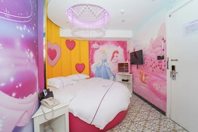 Bedroom 21