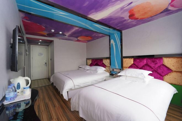 Bedroom 13