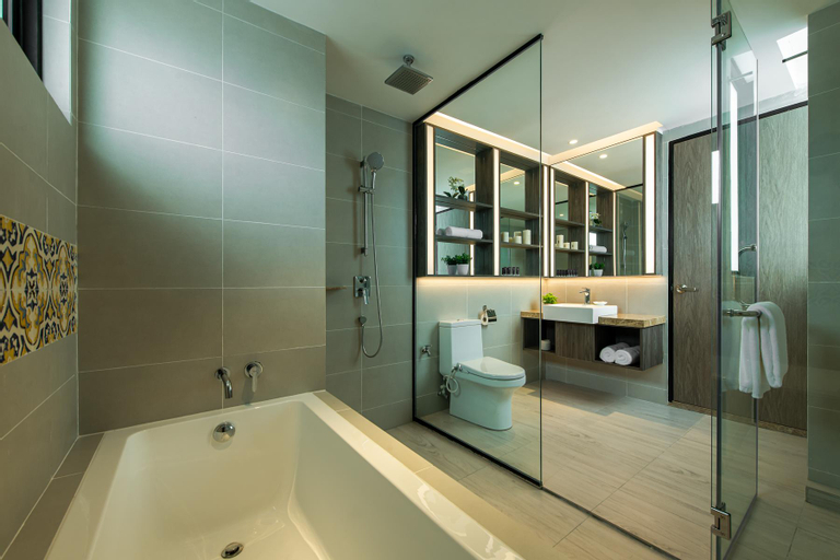 Bathroom 17