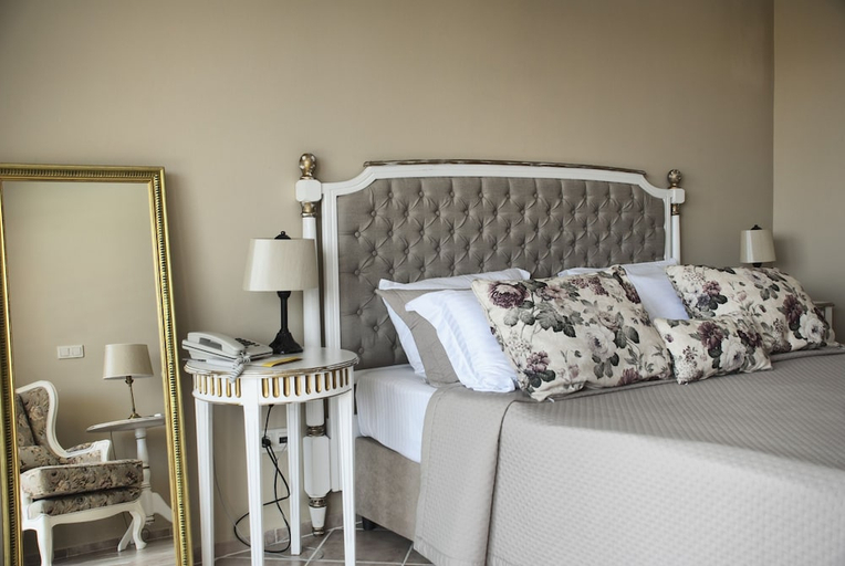 Bedroom 3, Hotel Carina, Kuşadası