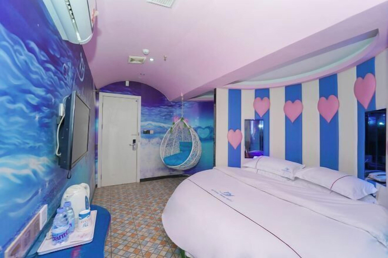 Bedroom 26