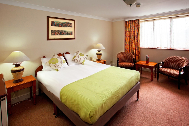 Bedroom 2, Royal Court Hotel, Coventry