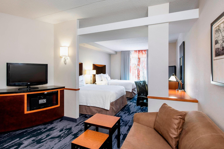 Bedroom 3, Fairfield Inn & Suites Winnipeg, Division No. 11